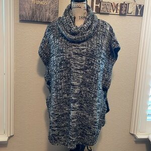 Woman Within Size:M Black and White Knit Sweater cape W side Button Detail EUC